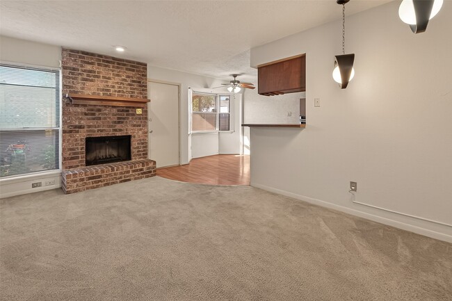 Photo - 13424 Castilian Dr