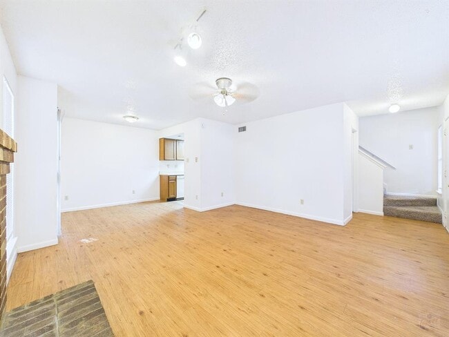 Photo - 8502 Lyndon Ln