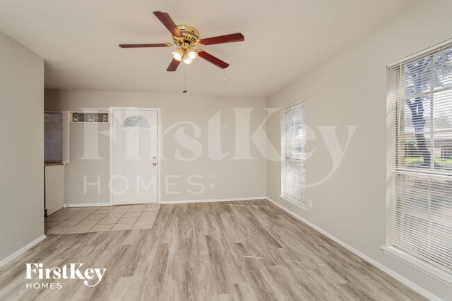 Photo - 2617 Branch Oaks Dr