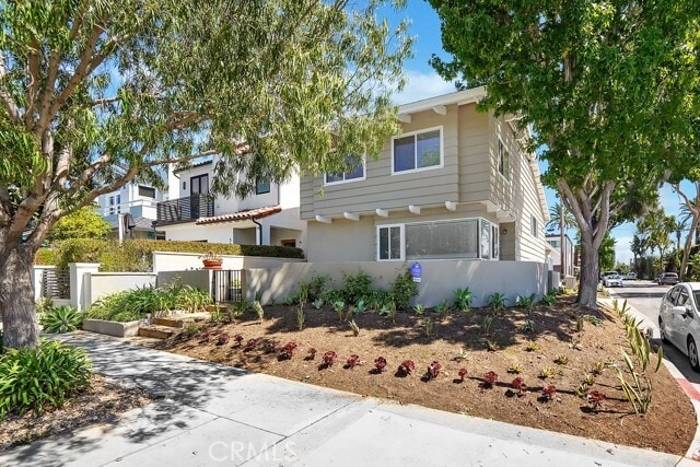 Photo - 500 Larkspur Ave