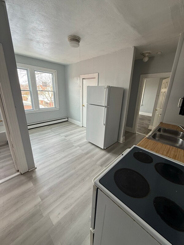 Photo - 17 Marshall St Unidad C2