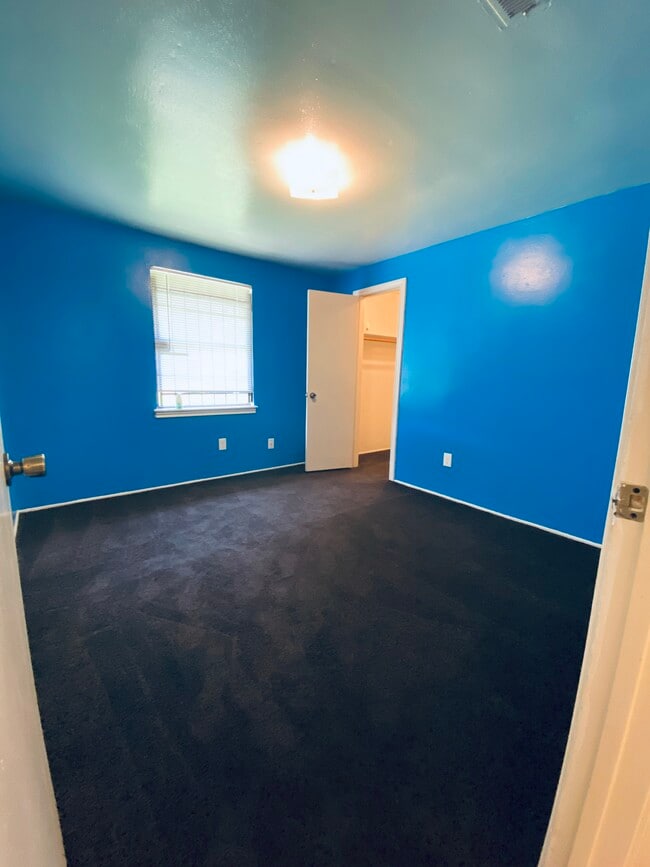 Dormitorio azul - 4010 Heatherbrook Dr