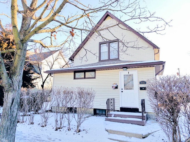 Building Photo - 616 Vine St Unit 1 Rental