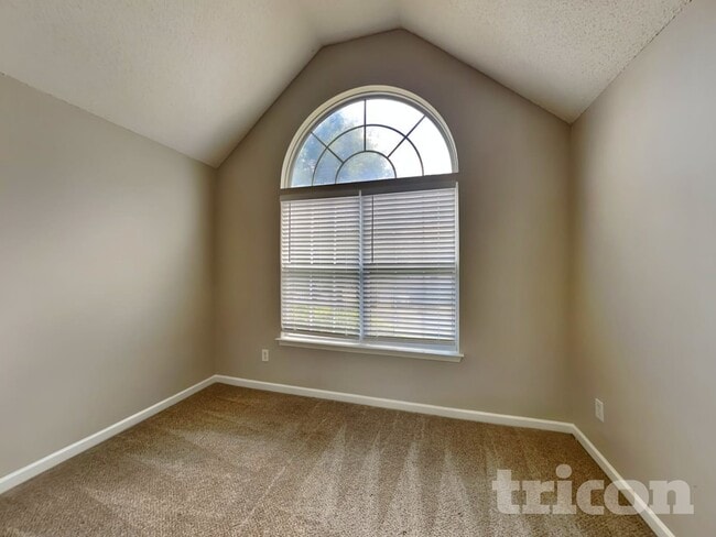 Photo - 4529 Persian Ct SW