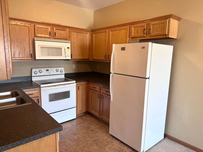 921 NE Deer Creek Rd Unit 921 Deer Creek Dr