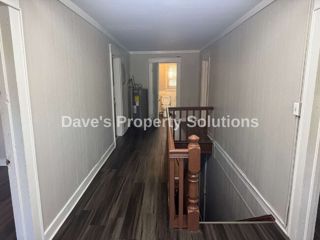 Photo - Move-In Ready Upstairs Unit | New Flooring, Eat-In Kitchen & Tons of Closets Unit APT B