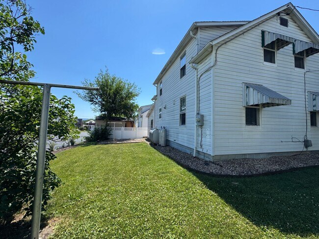 Photo - Nice location within walking distance to downtown Harrisonburg!