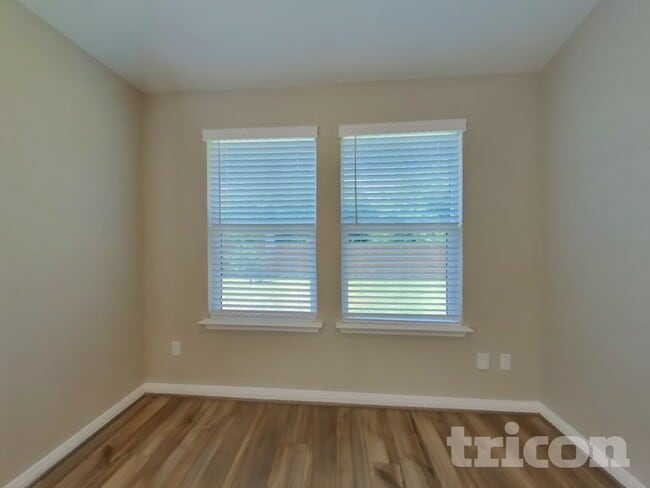 Photo - 13531 Emerson Wy