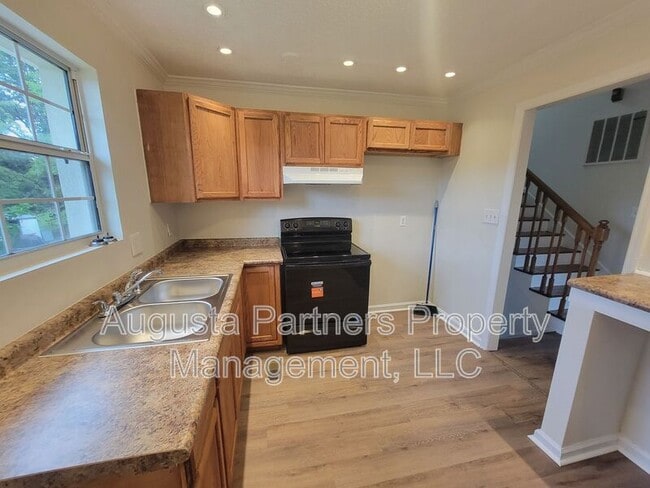 Photo - 3513 Wyevale Dr
