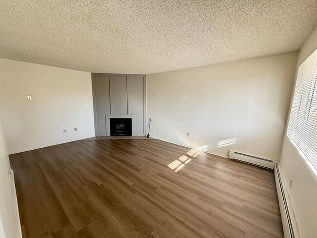 Photo - Move in specials - Pick One - 1st month free or $100 off monthly rent. Flexible lease terms are a...