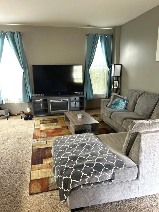 Photo - 4909 Courtland Cir