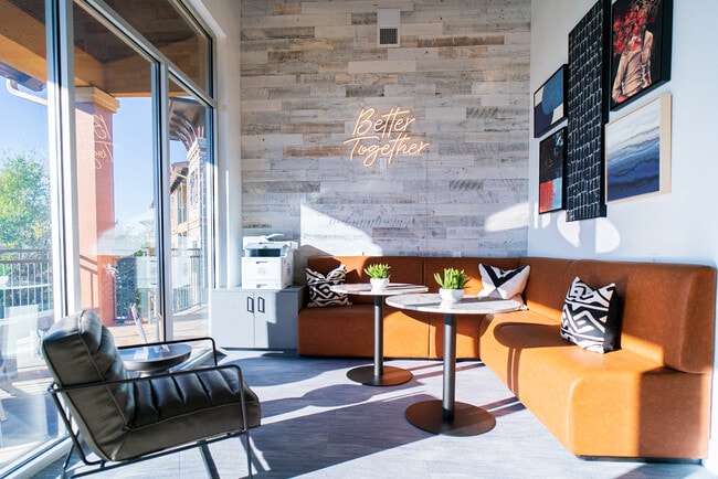 Photo - 10x Living at Grandview