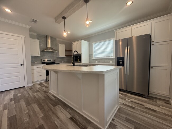 Photo - 5715 Camelford Dr