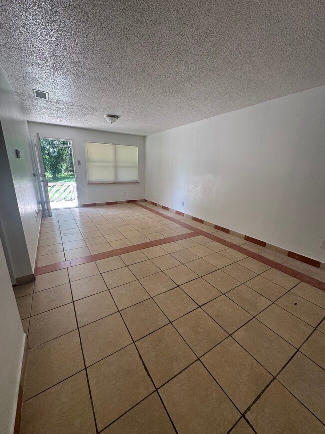 Photo - 8508 Channelview Cir Unit 1