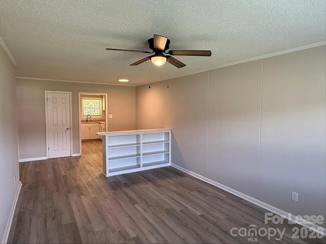 Photo - 1771 River Rd