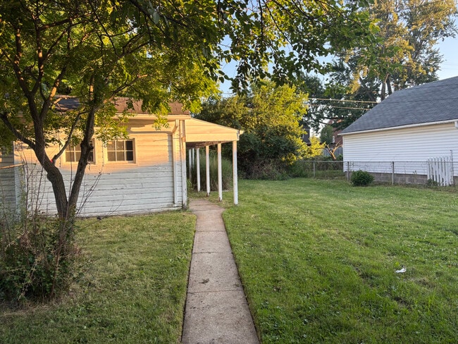 Photo - 2101 Tuxedo Ave