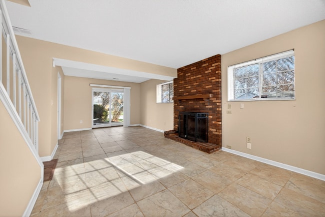 Photo - 511 Chapparal Dr