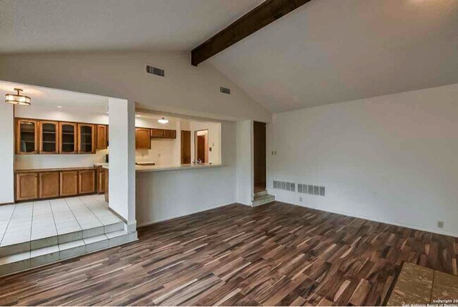 Photo - 9319 Lockridge St