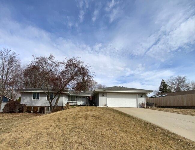 Photo - 5746 Berwick Pl