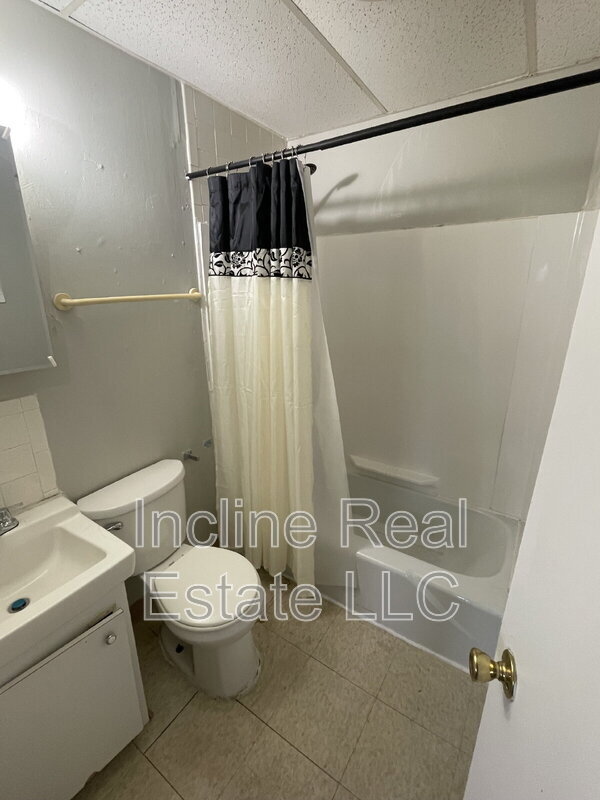 Photo - 118 Maple Ave Unit #3