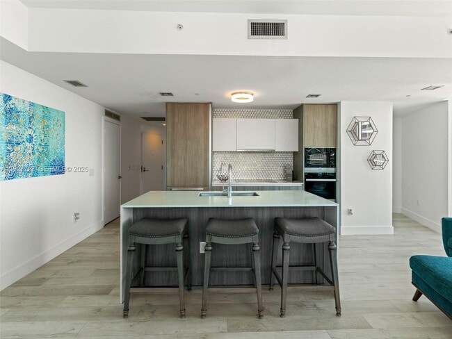 Photo - 2900 NE 7th Ave Unidad 4301