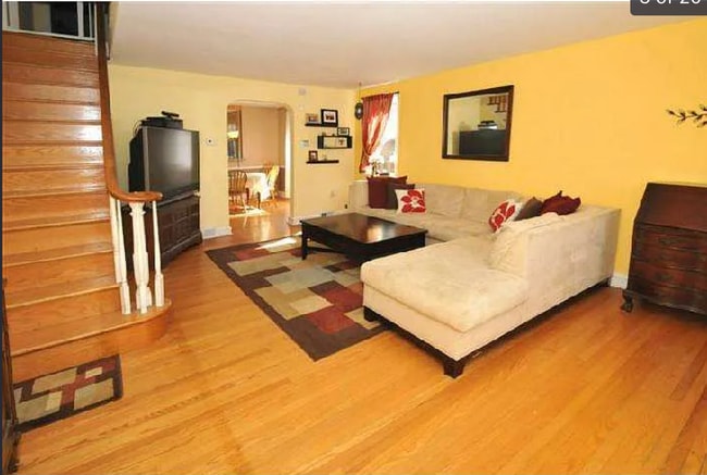 Photo - 803 Rhawn St