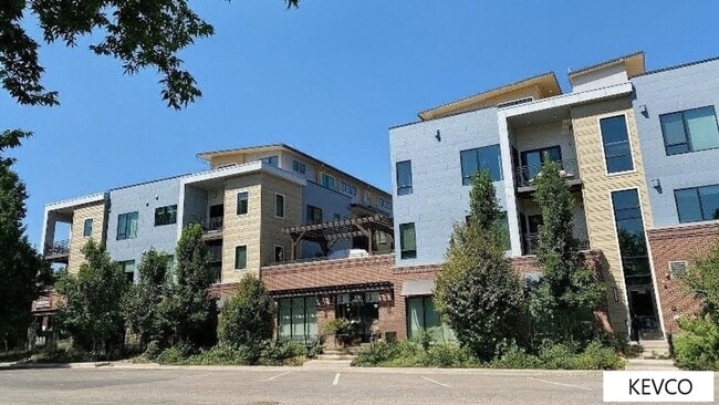 Luxury Old Town Living - Luxury Old Town Living House