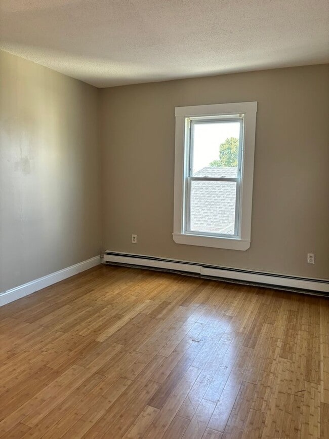 Photo - 10-12 Rockdale Ave Unit 3