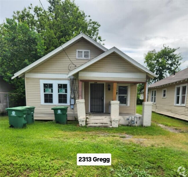 Building Photo - 2313 Gregg St Rental