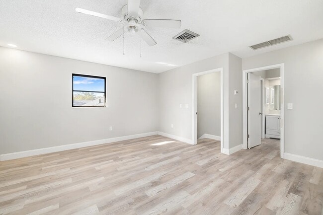 Photo - 928 Laurel Ave