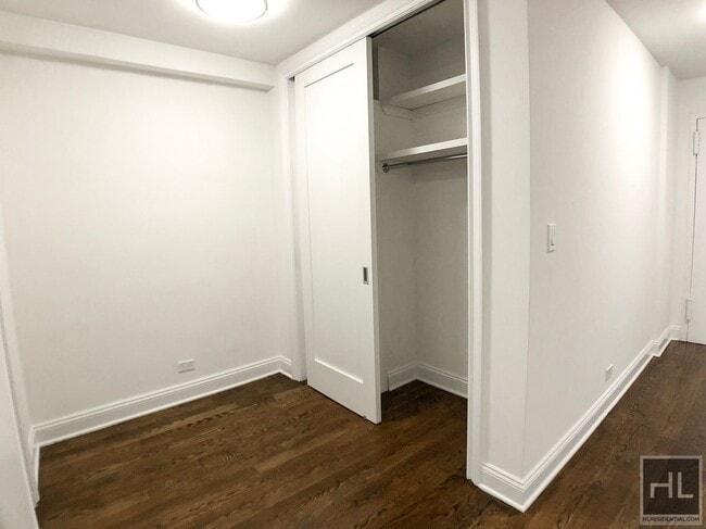 Photo - 5 AVENUE Unidad 16L