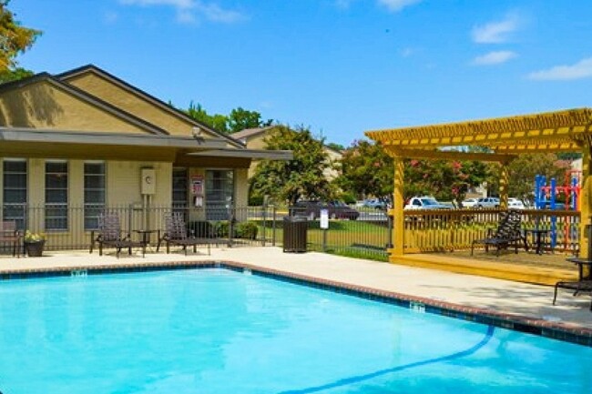 Fairways - Fairways Apartments