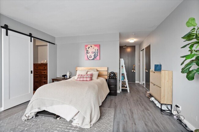 Photo - 5701 N Sheridan Rd Unidad 25C