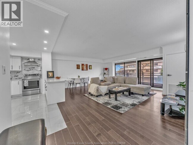 Photo - 5125 Riverside Dr E Unit 202