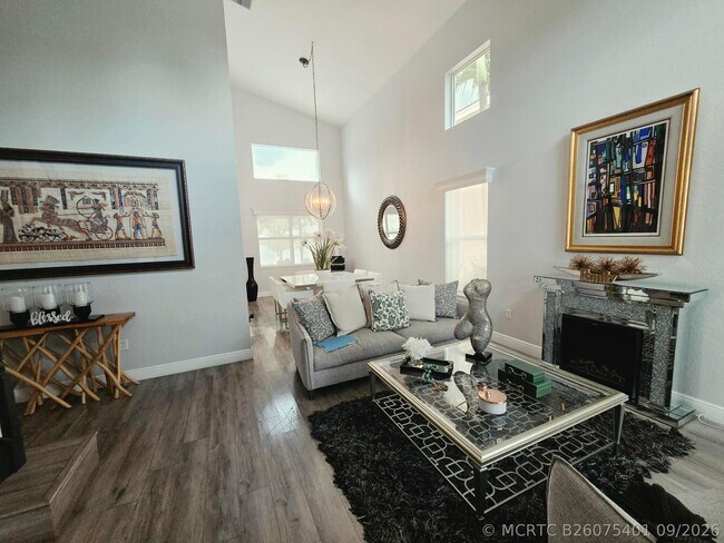Photo - 4827 SW 183rd Ave