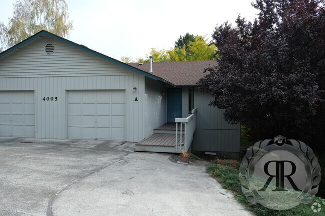 Building Photo - Lovely 2bd 1.5ba Tucked Away in NW Yakima Rental