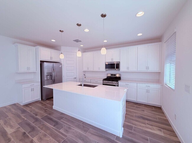 Photo - 8307 E Peterson Ave