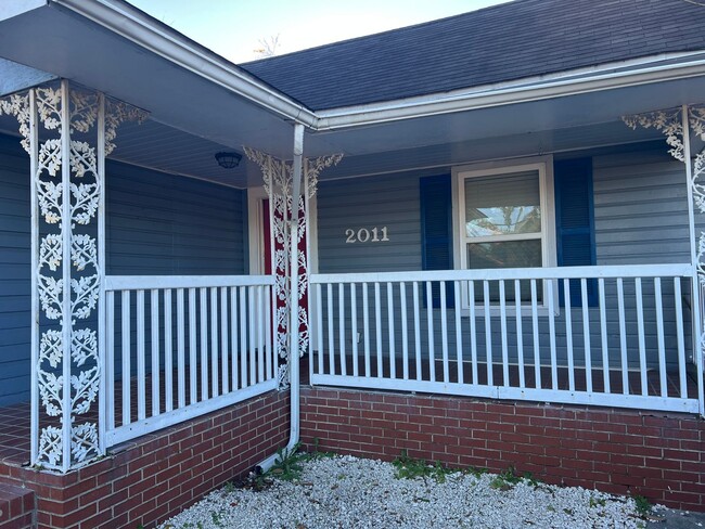 2BR/2BA Home Available Immediately - 2BR/2BA Home Available Immediately