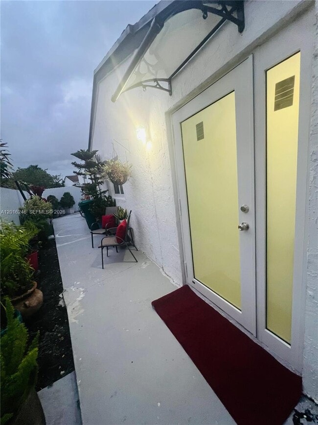 Building Photo - 2500 SW 131st Ct
