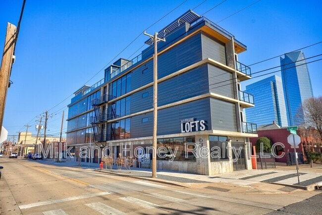 Building Photo - 631 W California Ave Rental