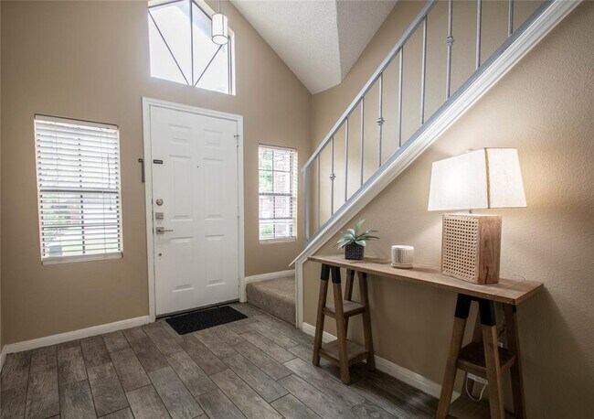 2108 Warfield Way