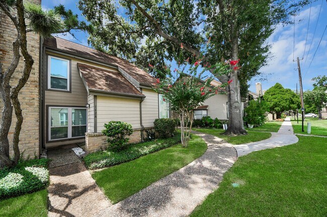 Photo - 742 Country Pl Dr