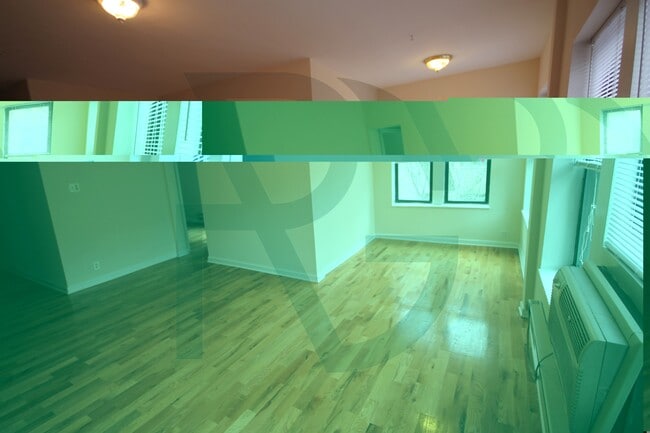 3721 N Pine Grove Ave Unit 3720-E2