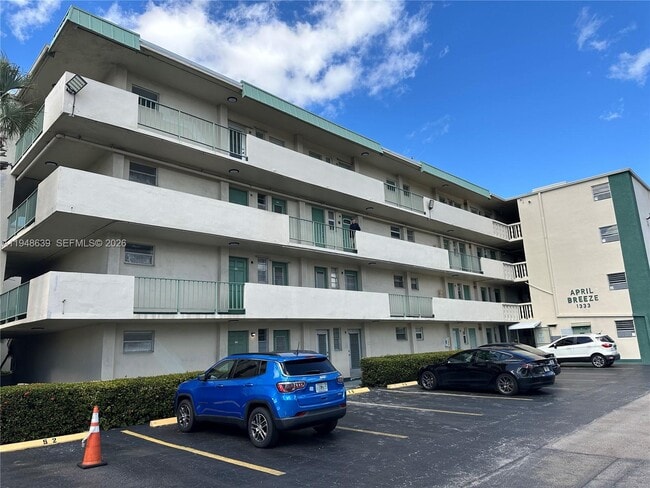 Photo - 1333 E Hallandale Beach Blvd Unit 104