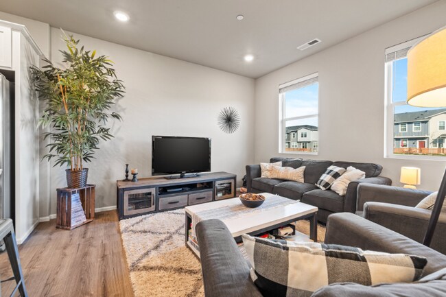 Photo - 13157 175th Ave E