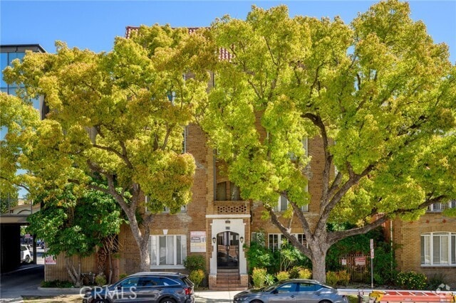Building Photo - 228 S Kenwood St Unit 306 Rental