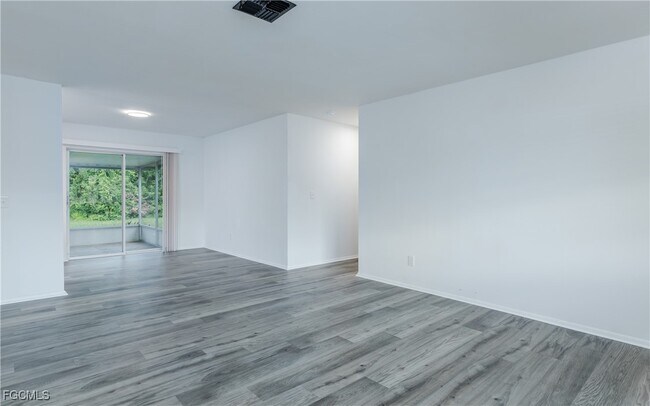 Photo - 1305 Hibiscus Dr