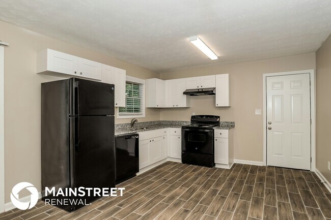 Photo - 677 Selden Ct