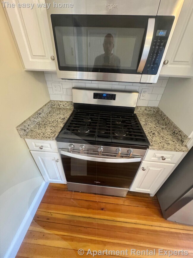 Photo - 86 Morrison Ave Apartments