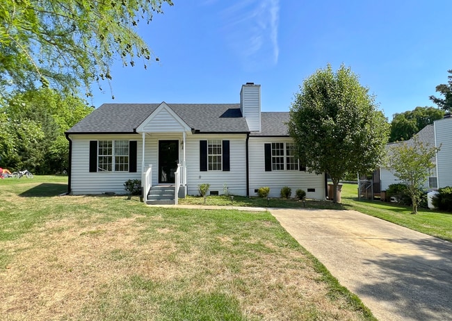 Building Photo - Lovely 3bd 2ba In the heart of Wake Fores...